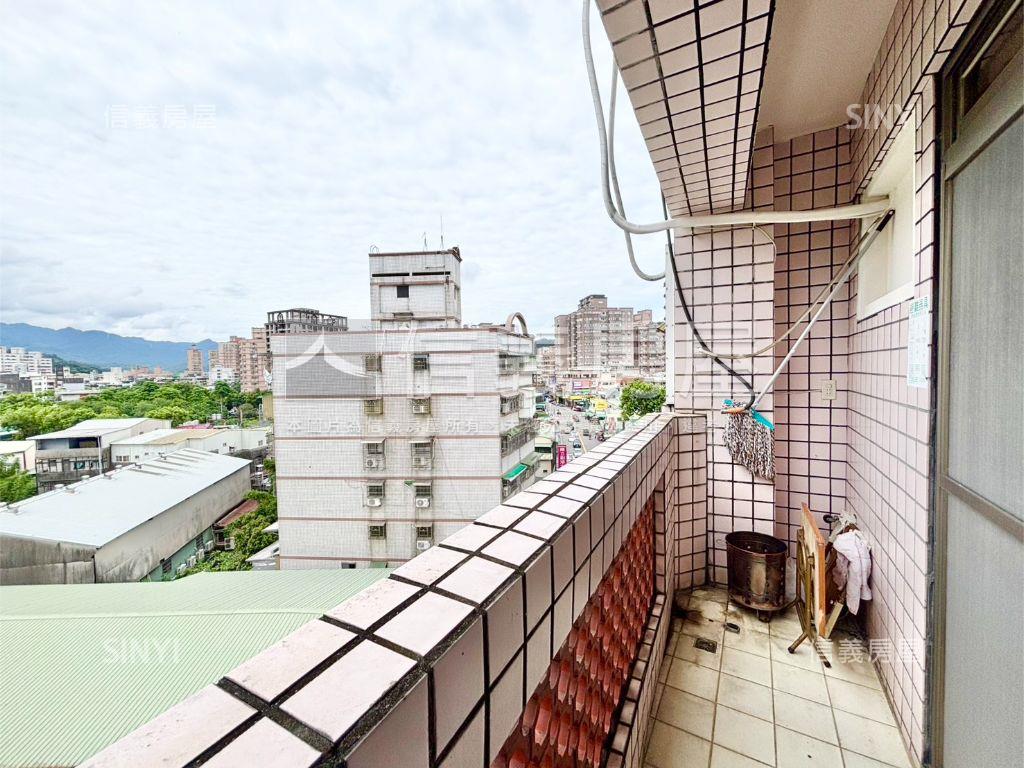 長泰街春芽華廈三房房屋室內格局與周邊環境