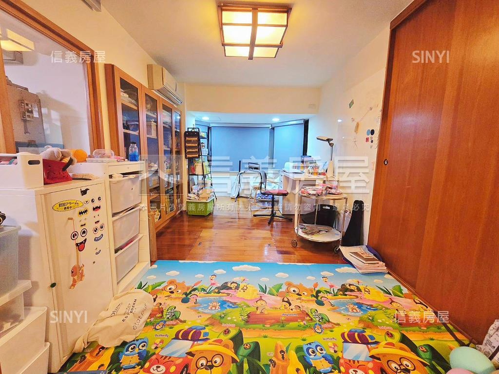 天母樹景●電梯四房美屋房屋室內格局與周邊環境