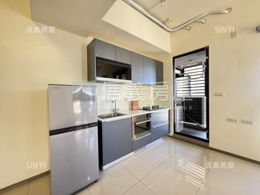 專鳳凰真愛海景首排２房車房屋室內格局與周邊環境