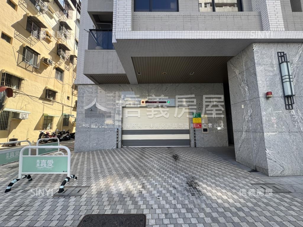 專鳳凰真愛海景首排２房車房屋室內格局與周邊環境