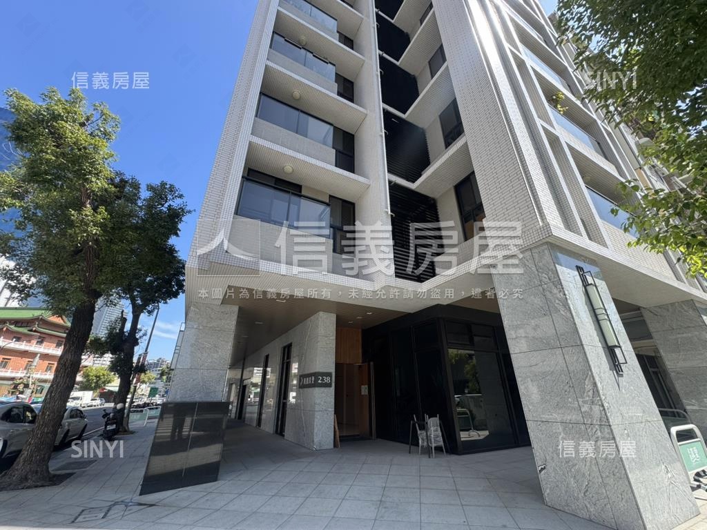 專鳳凰真愛海景首排２房車房屋室內格局與周邊環境