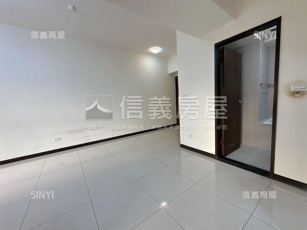 倫敦採光明亮兩房車位房屋室內格局與周邊環境