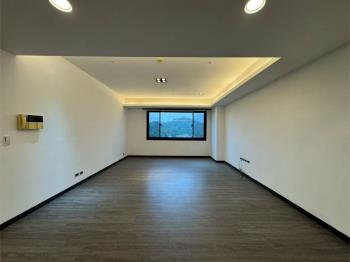 大坪林面河景觀大戶