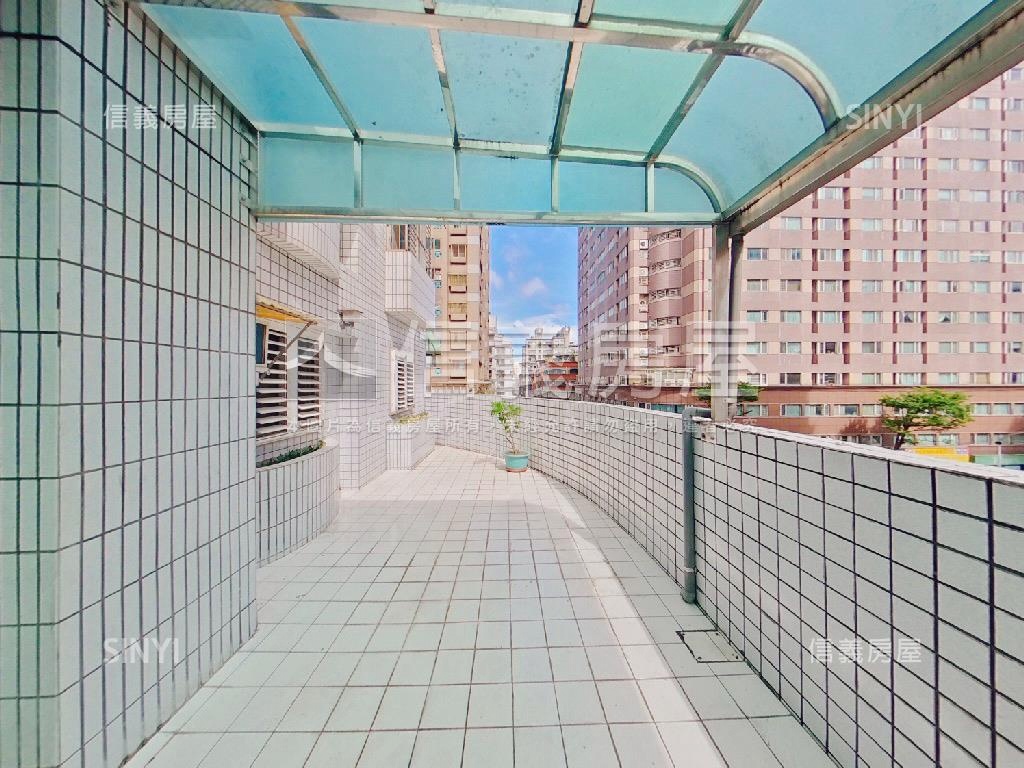 專任★陽明凱旋４房車位房屋室內格局與周邊環境