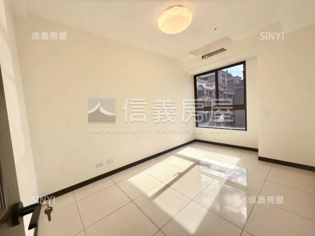 善美館四房雙車位房屋室內格局與周邊環境