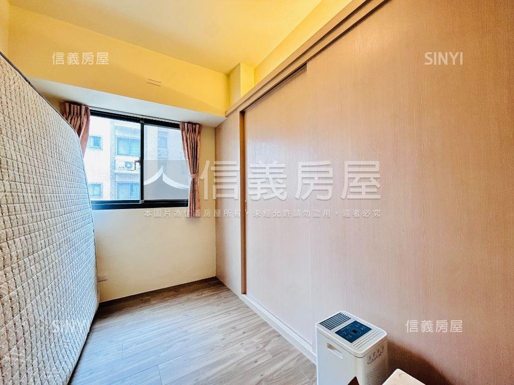 近慈文國中。兩房平面車位房屋室內格局與周邊環境