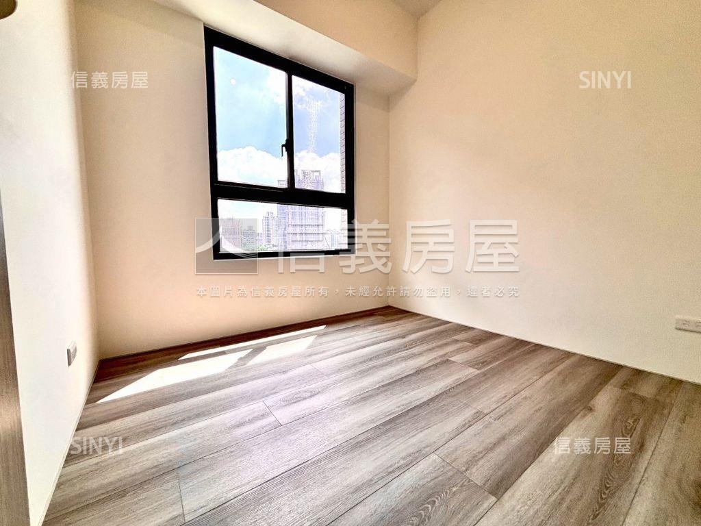 近中山醫商圈全新兩房平車房屋室內格局與周邊環境