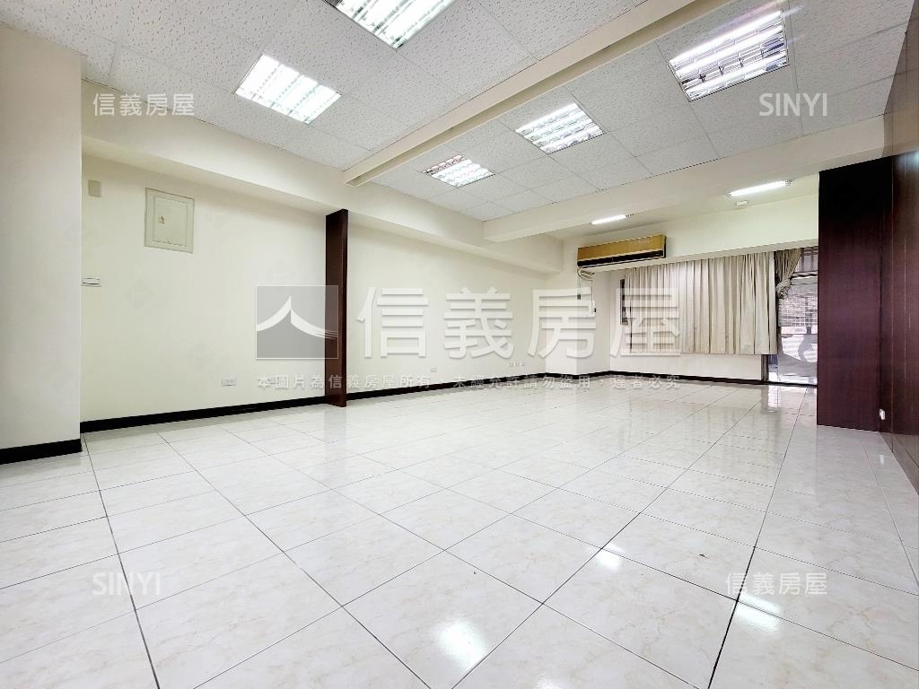 仁愛特區挑高店辦房屋室內格局與周邊環境