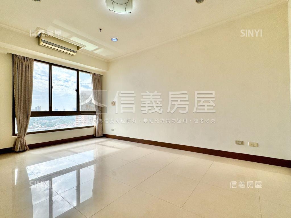 國寶高樓四房平車房屋室內格局與周邊環境