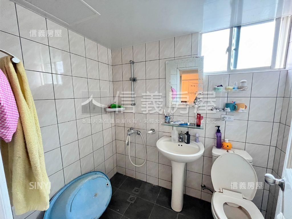 低總價電梯兩房房屋室內格局與周邊環境