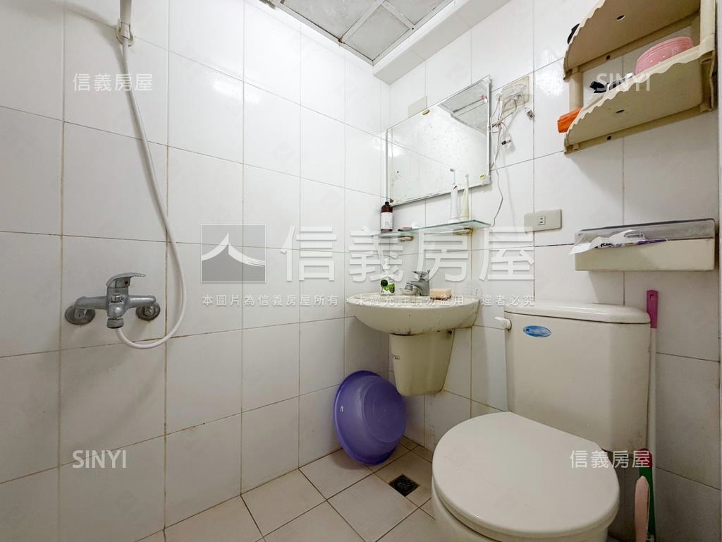 近捷運，採光明亮公寓房屋室內格局與周邊環境