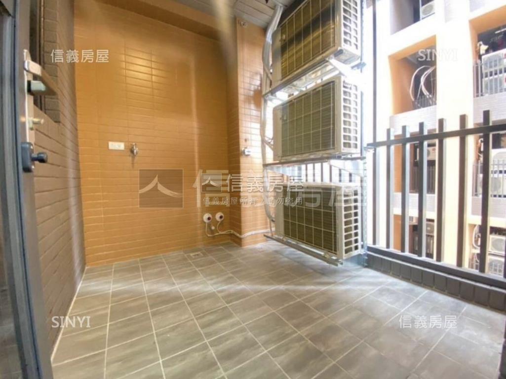 好讚允將兩房平車房屋室內格局與周邊環境