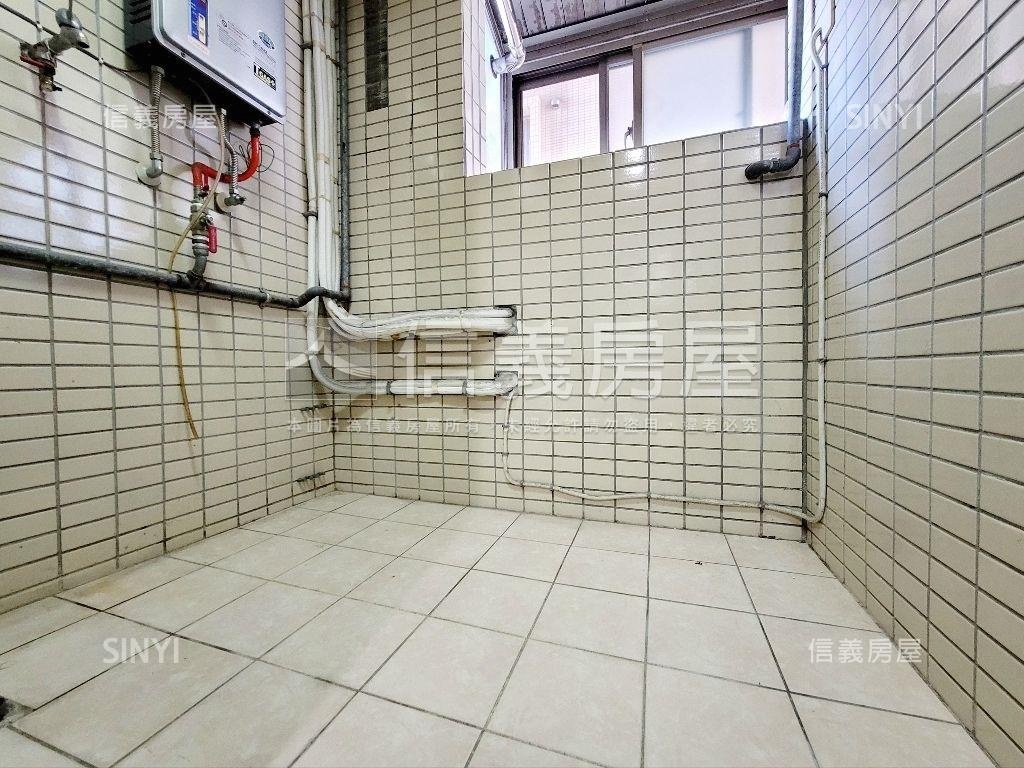 仁愛特區主推電梯三房房屋室內格局與周邊環境