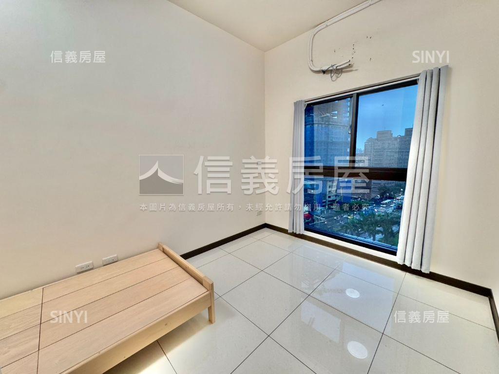 江翠重劃雲頂風華兩房車位房屋室內格局與周邊環境