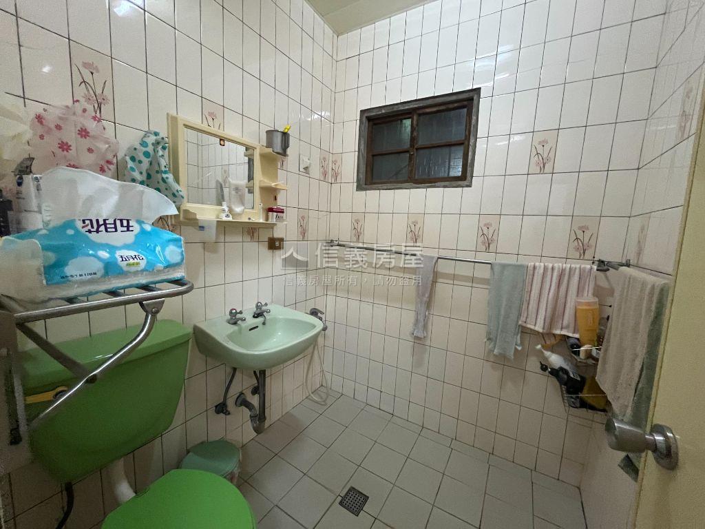 玉山街透天房屋室內格局與周邊環境