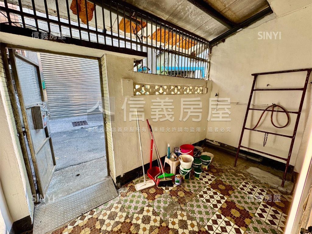 稀有近埔頂公園邊間美平房房屋室內格局與周邊環境