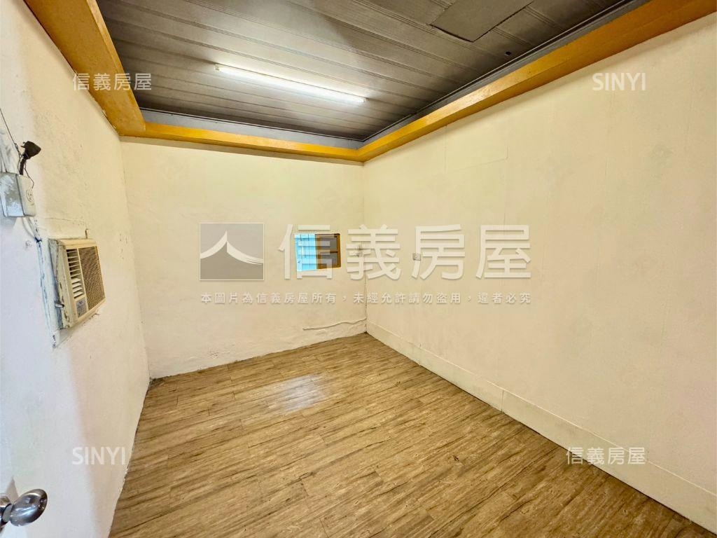 稀有近埔頂公園邊間美平房房屋室內格局與周邊環境