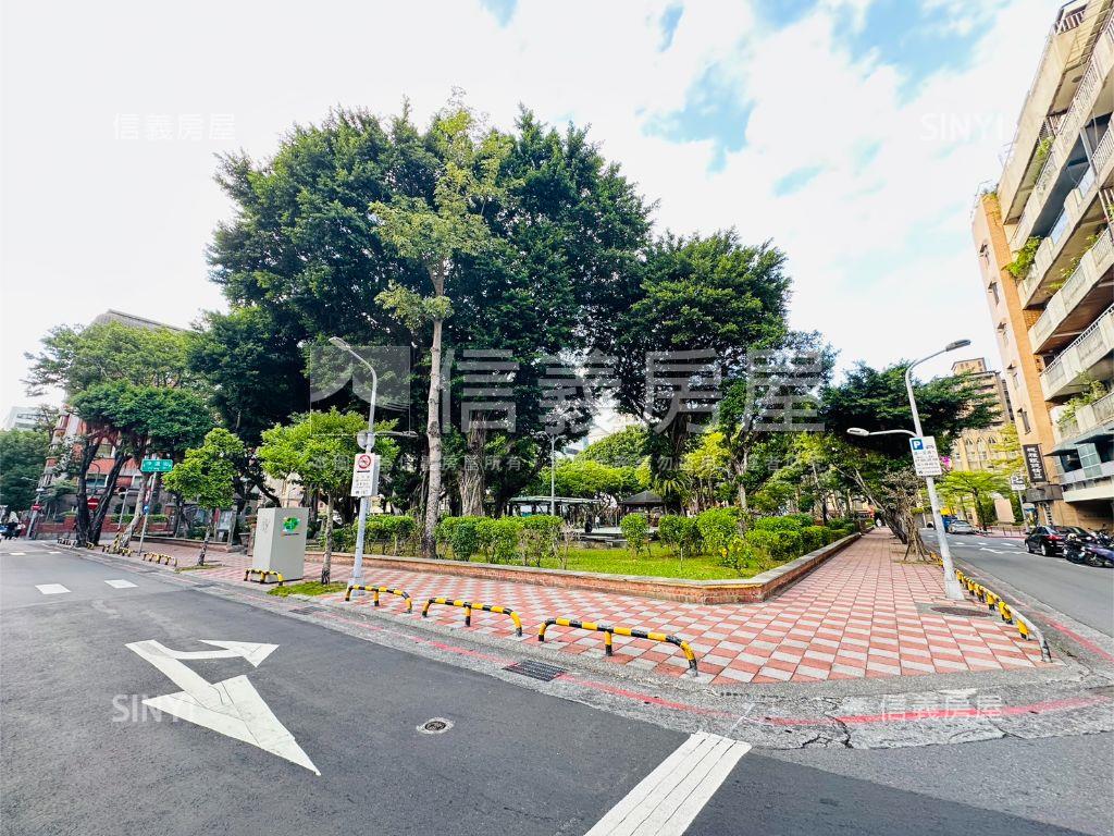 捷運松江南京挑高採光美邸房屋室內格局與周邊環境