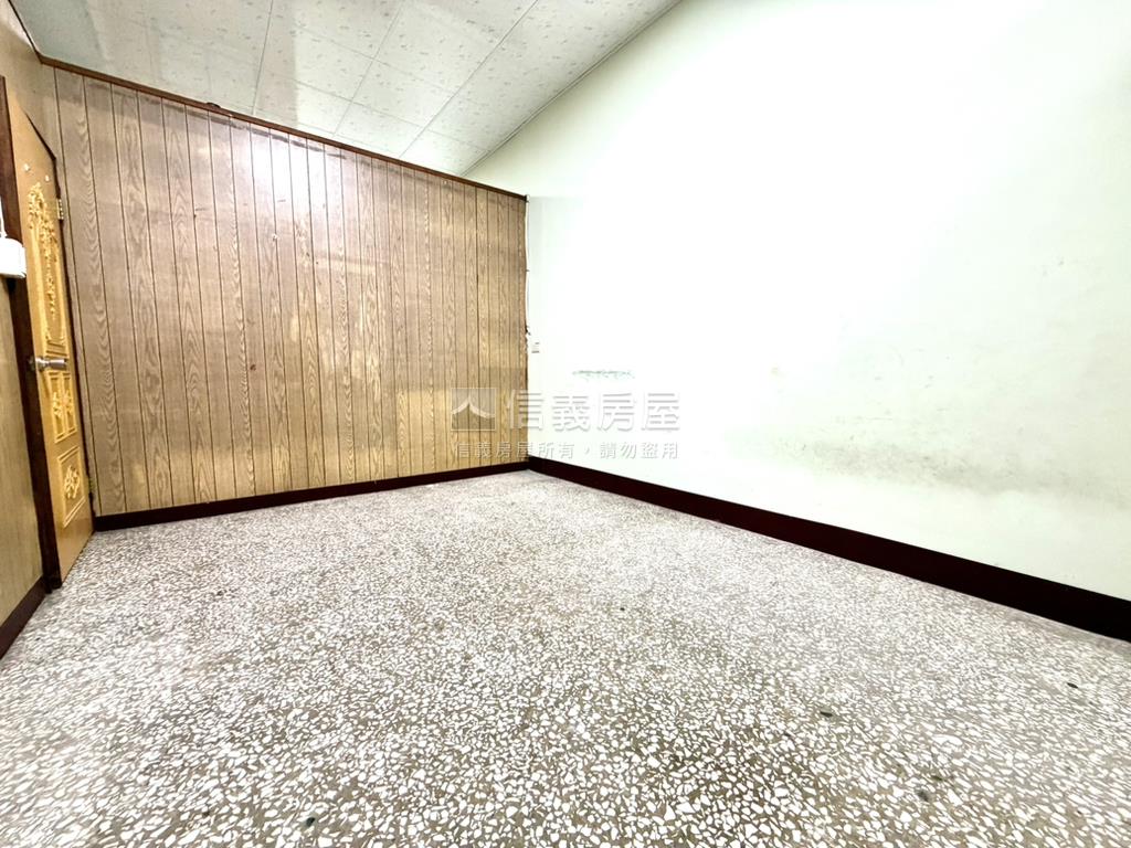 仁愛街挑高大戶房屋室內格局與周邊環境