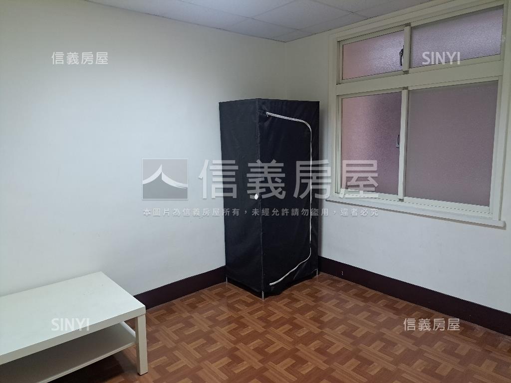 水岸住宅４樓美寓房屋室內格局與周邊環境