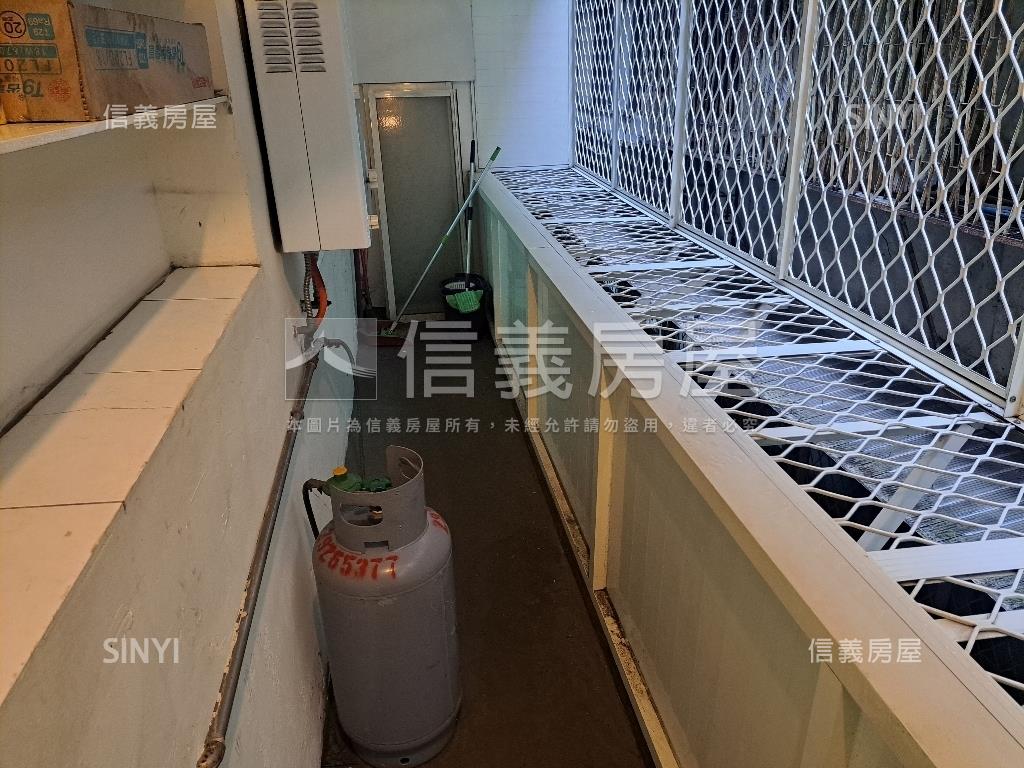 水岸住宅４樓美寓房屋室內格局與周邊環境