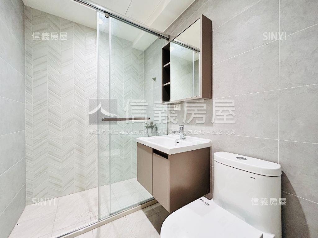 低總電梯大陽台美３房房屋室內格局與周邊環境