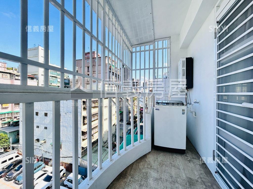 低總電梯大陽台美３房房屋室內格局與周邊環境