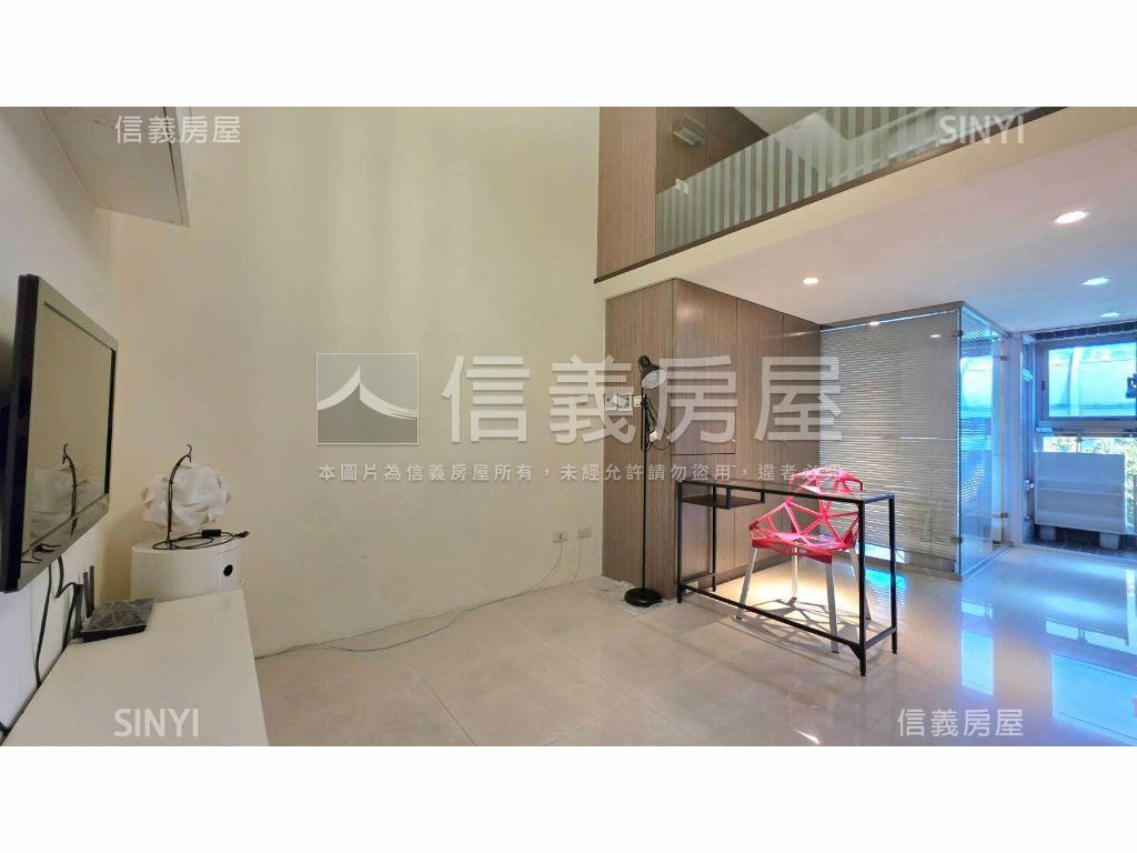 捷運中山國中站挑高美套房屋室內格局與周邊環境