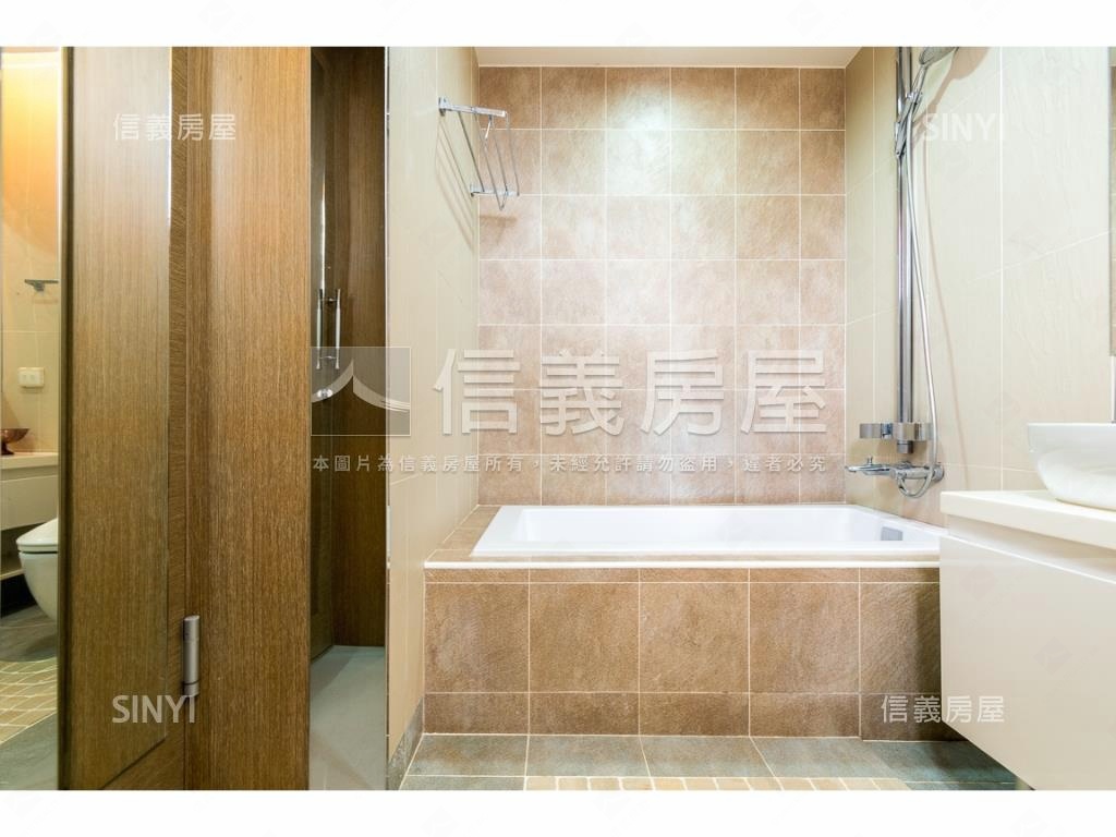 信義主推風雲頂客房屋室內格局與周邊環境