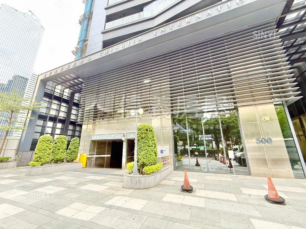 七期市政路親家Ｔ３商辦房屋室內格局與周邊環境