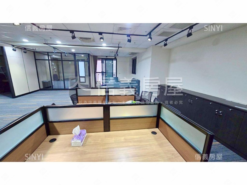 七期市政路親家Ｔ３商辦房屋室內格局與周邊環境