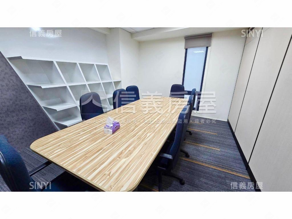 七期市政路親家Ｔ３商辦房屋室內格局與周邊環境