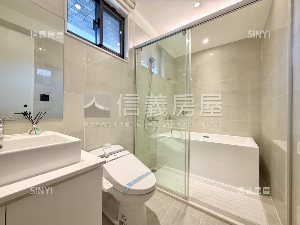 【薇閣】精裝電梯四房車位房屋室內格局與周邊環境