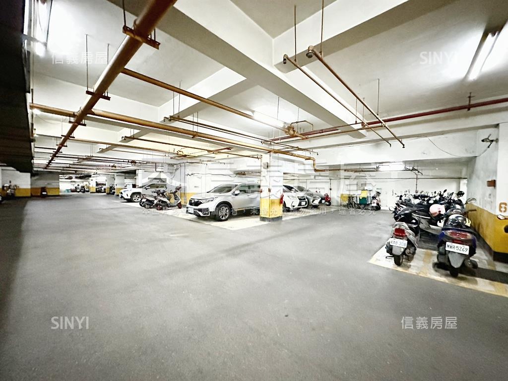 近鼎中河堤商圈３房１室宅房屋室內格局與周邊環境