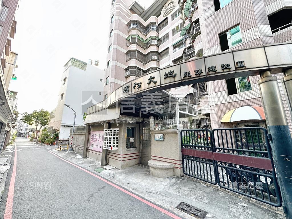 近鼎中河堤商圈３房１室宅房屋室內格局與周邊環境