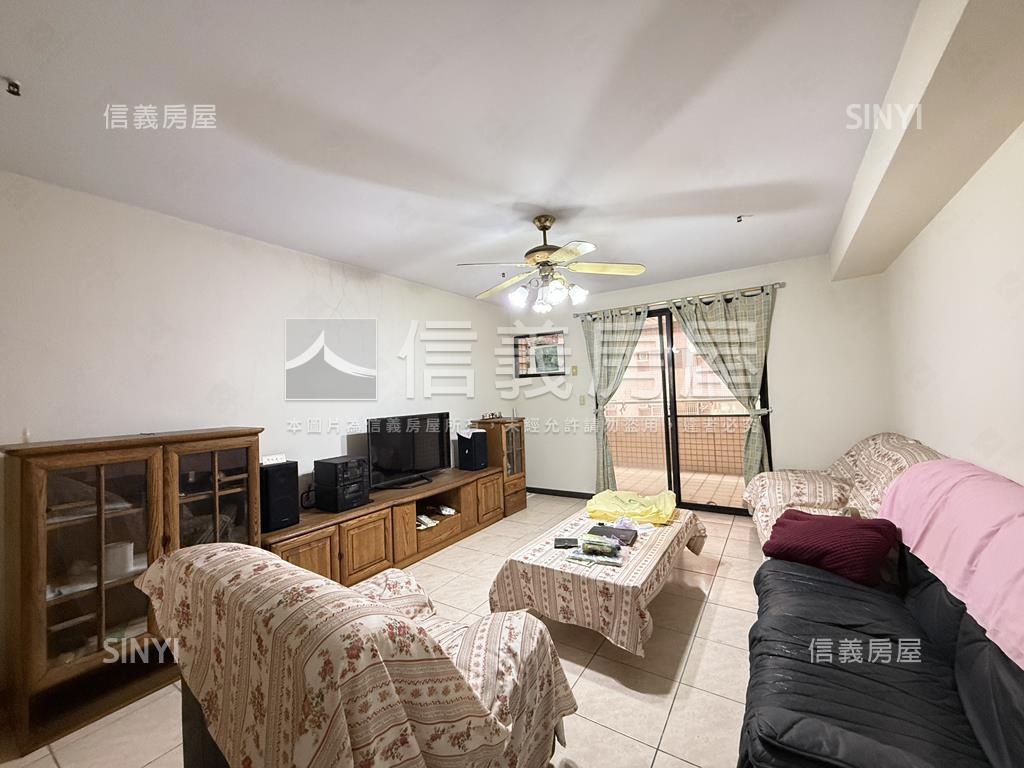 稀有國家藝術廣場高樓四房房屋室內格局與周邊環境