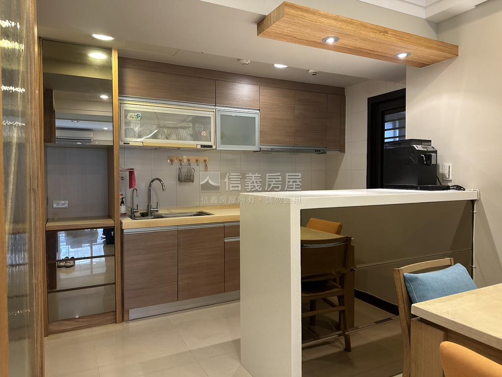 專任★遠雄Ｕ未來★美三房房屋室內格局與周邊環境