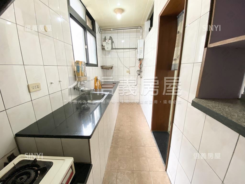 德昌街邊間３房成家好宅房屋室內格局與周邊環境