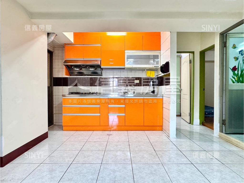 近屏東榮總大三房平車房屋室內格局與周邊環境