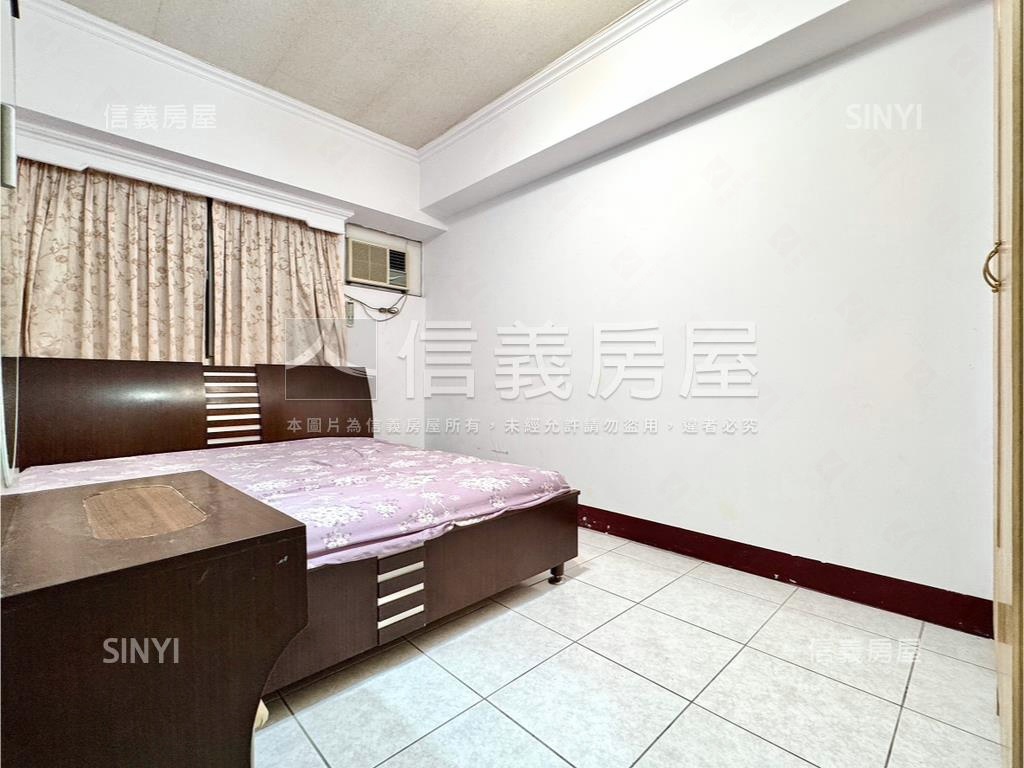 近屏東榮總大三房平車房屋室內格局與周邊環境