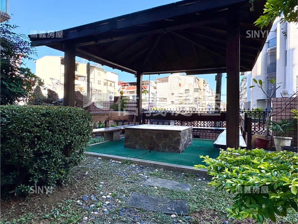 近屏東榮總大三房平車房屋室內格局與周邊環境