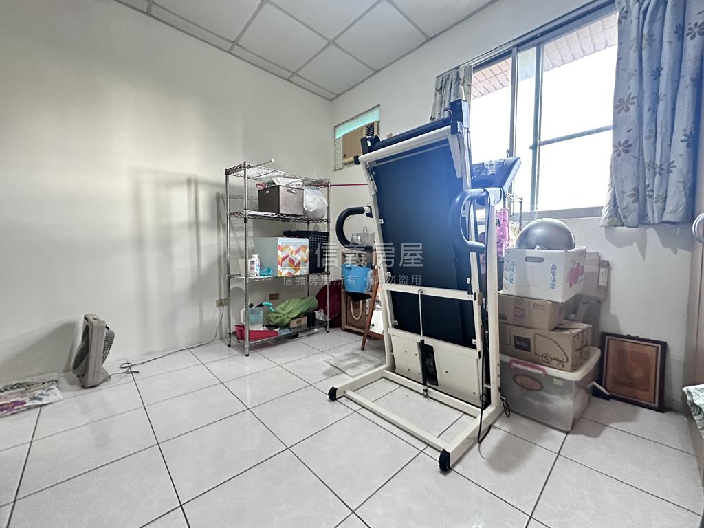 專委近巨城大３房車位房屋室內格局與周邊環境