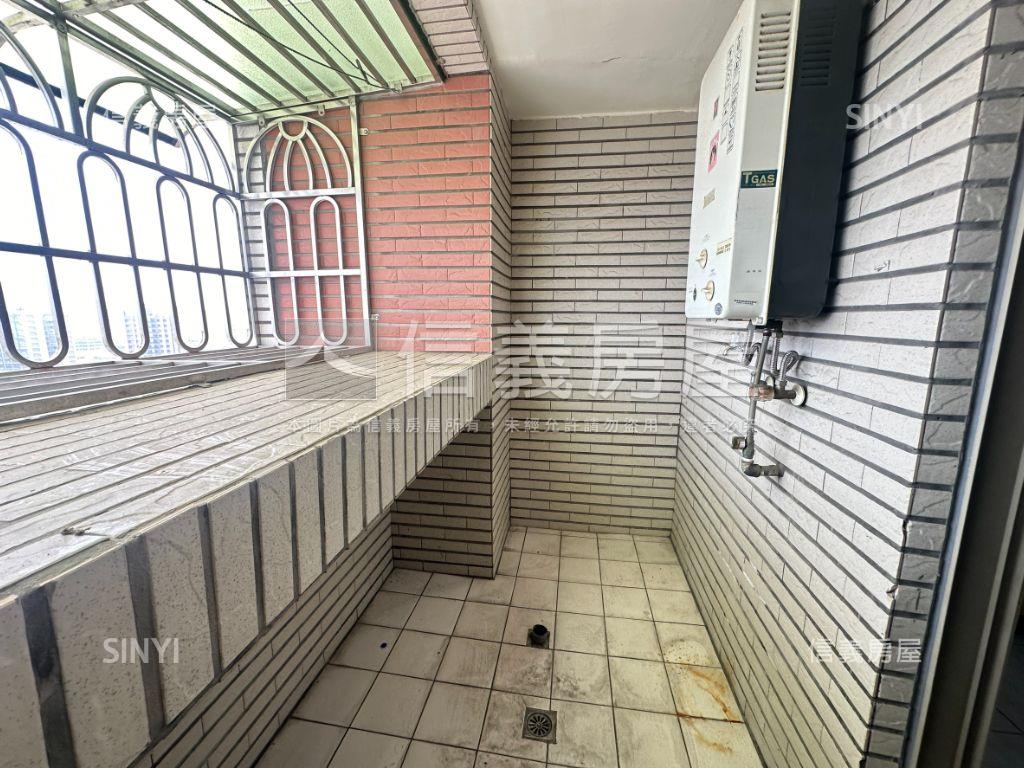 中華商圈兵仔市美居有平車房屋室內格局與周邊環境