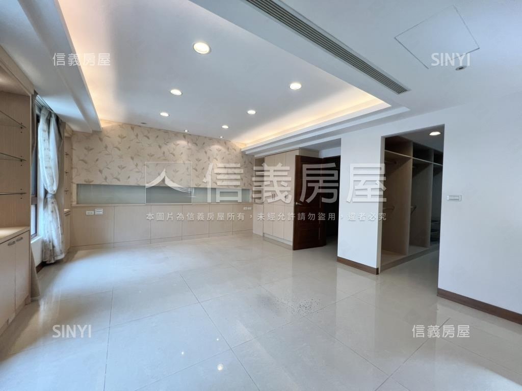 【尊爵】百坪電梯別墅房屋室內格局與周邊環境