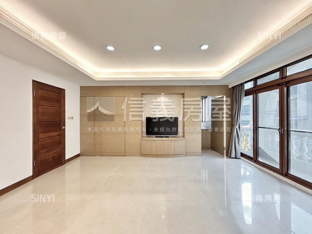 【尊爵】百坪電梯別墅房屋室內格局與周邊環境