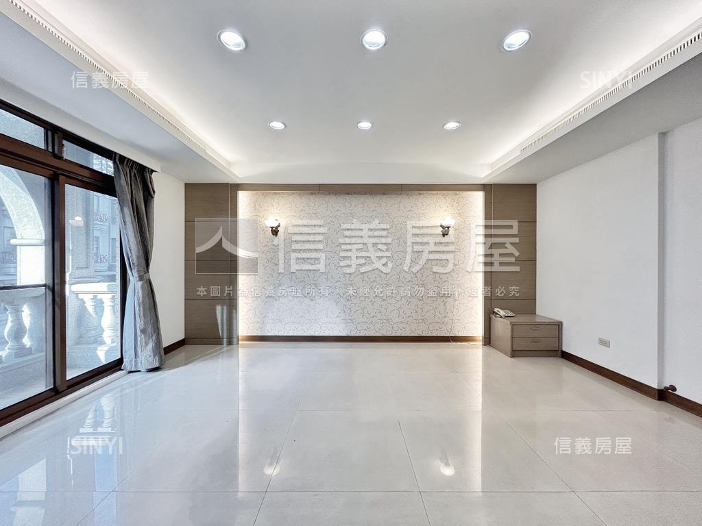 【尊爵】百坪電梯別墅房屋室內格局與周邊環境