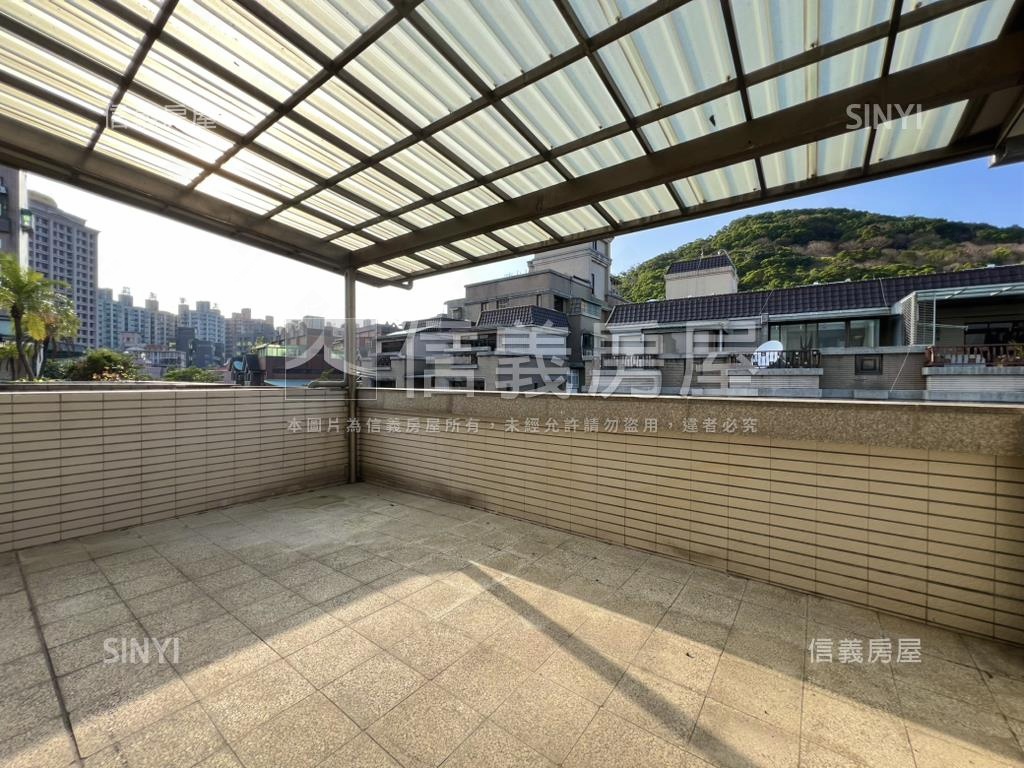 【尊爵】百坪電梯別墅房屋室內格局與周邊環境