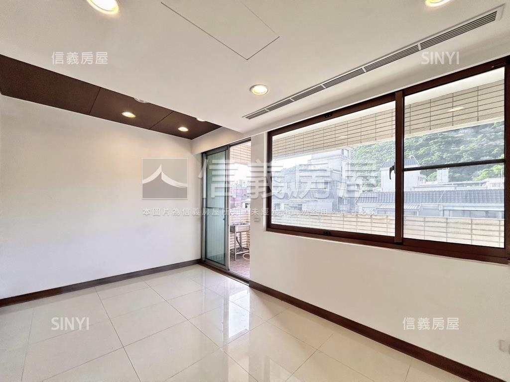 【尊爵】百坪電梯別墅房屋室內格局與周邊環境