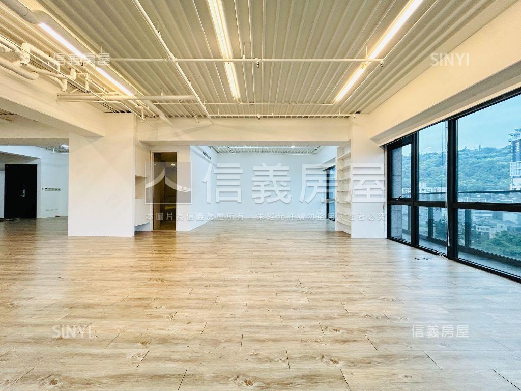 藍海開闊空間高樓景觀戶房屋室內格局與周邊環境