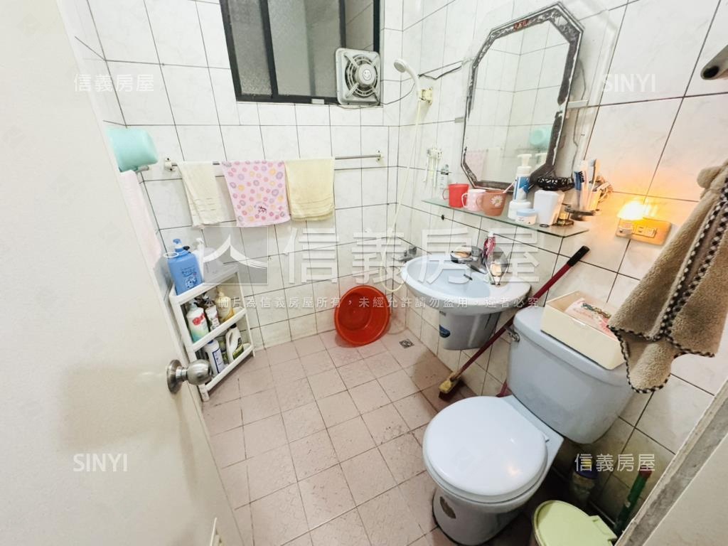 近家樂福美寓一樓房屋室內格局與周邊環境